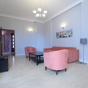 https://warsaw-city-apartments.warsawhotelspoland.com